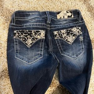 Size 25 Miss Me Jeans. Very good condition.Like new.
